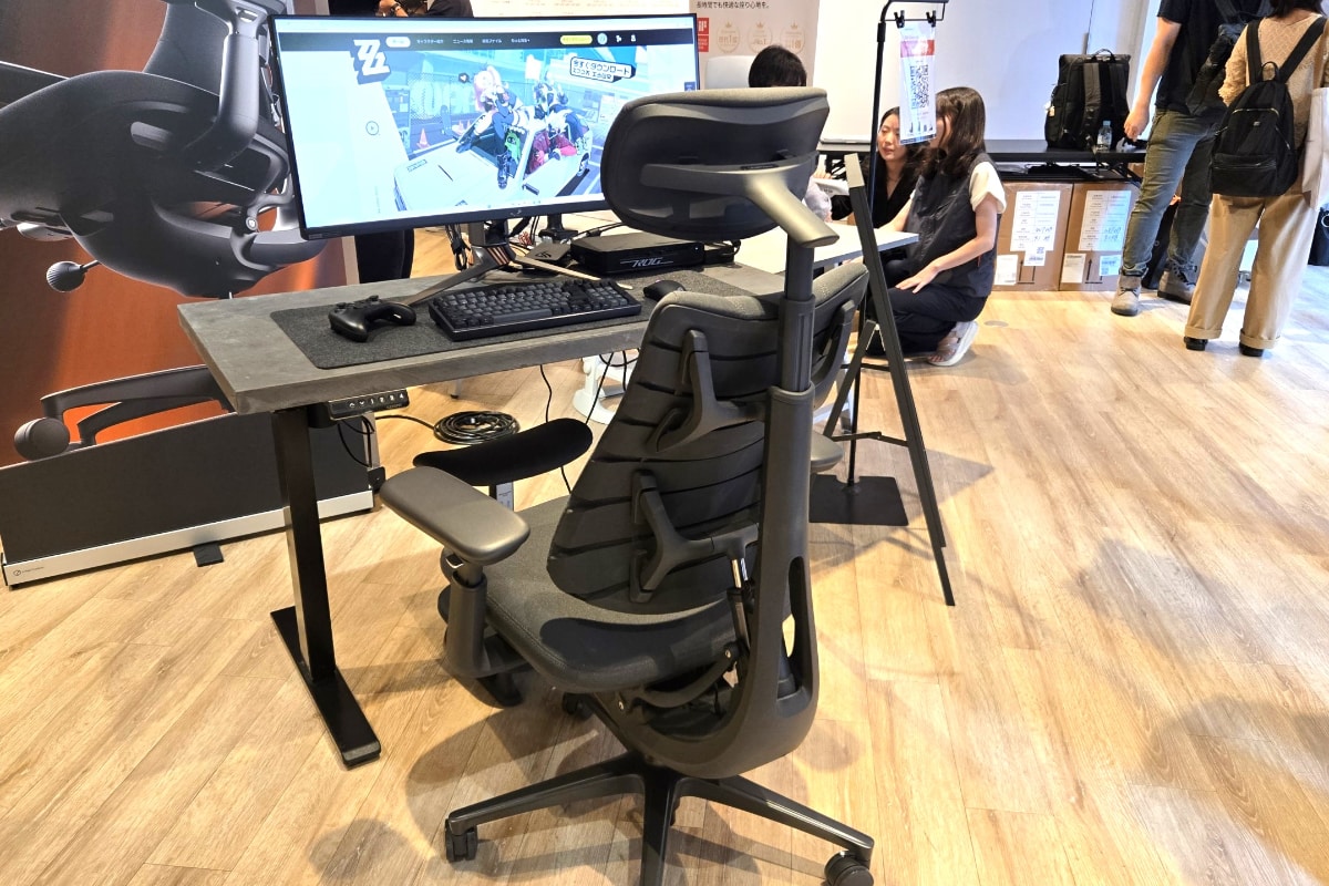 LiberNovo Omni Pro グラファイトブラック
