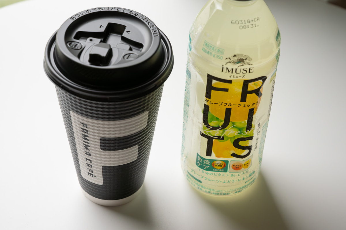 500mlのペットボトルと肩を並べるサイズ感です
