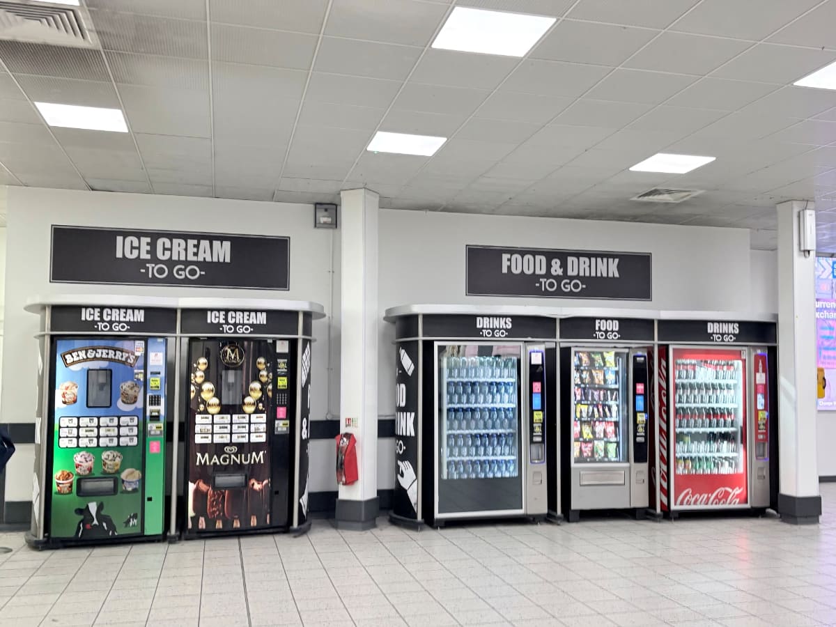 取得した空港の自動販売機
