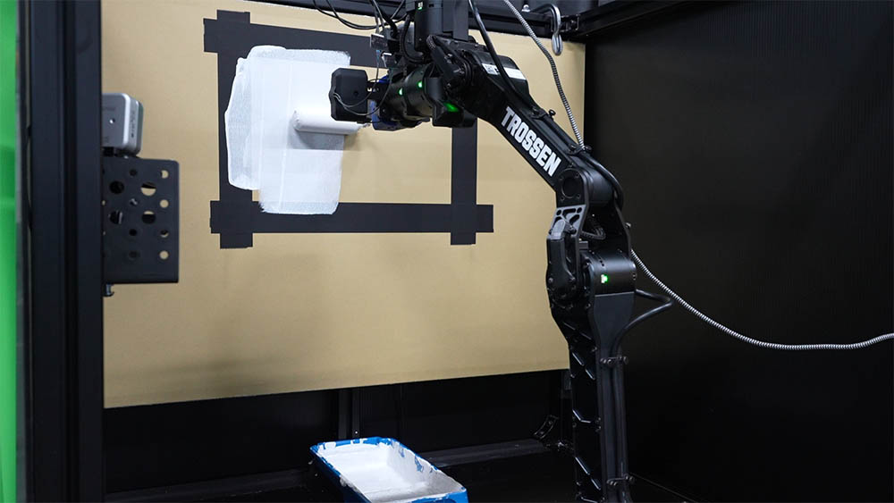 ロボットアームによる塗装作業