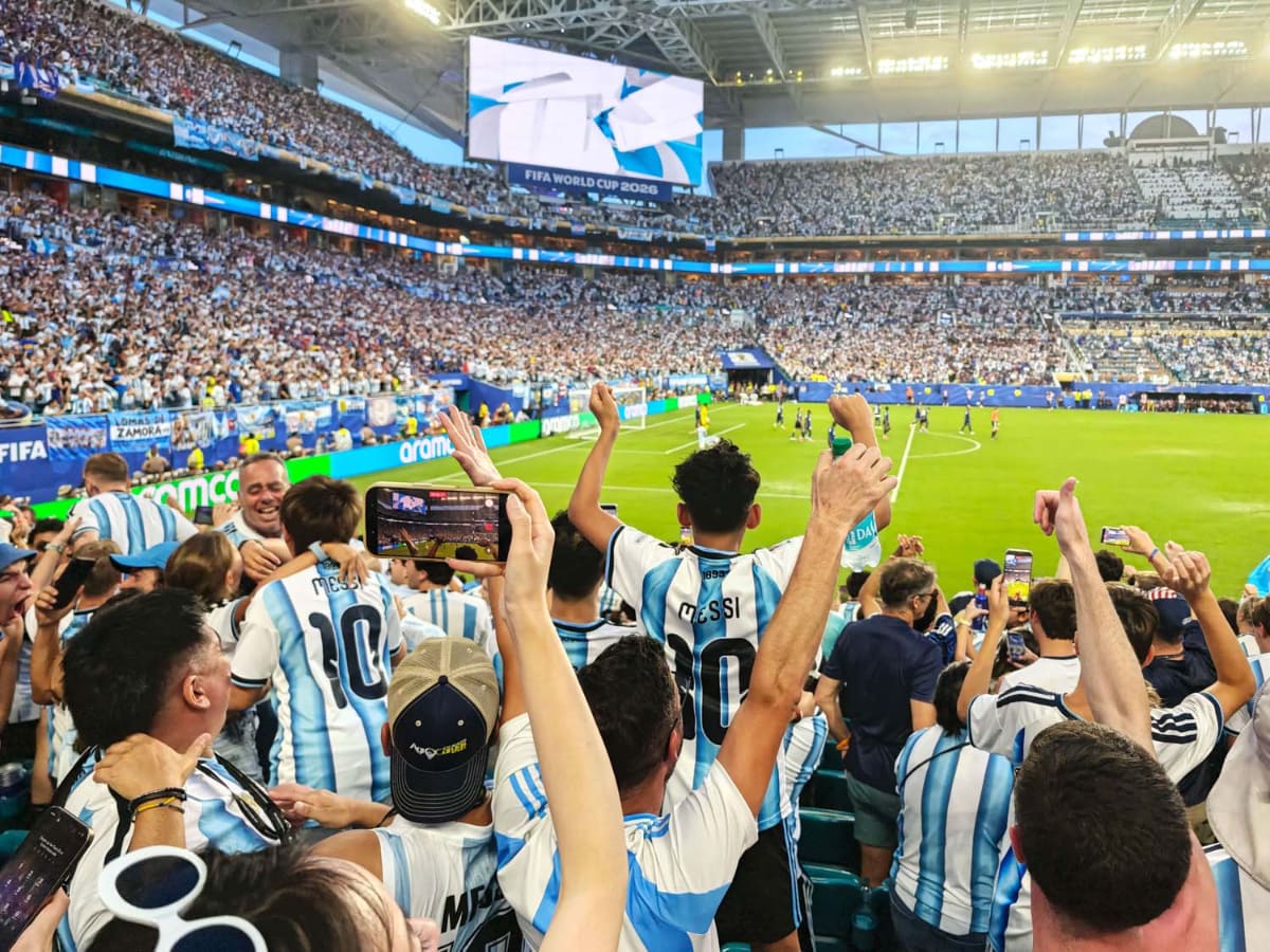 現地観戦したアルゼンチン対カーボベルデ戦。延長でアルゼンチンがゴールした瞬間の写真