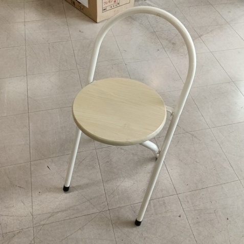 回収された椅子