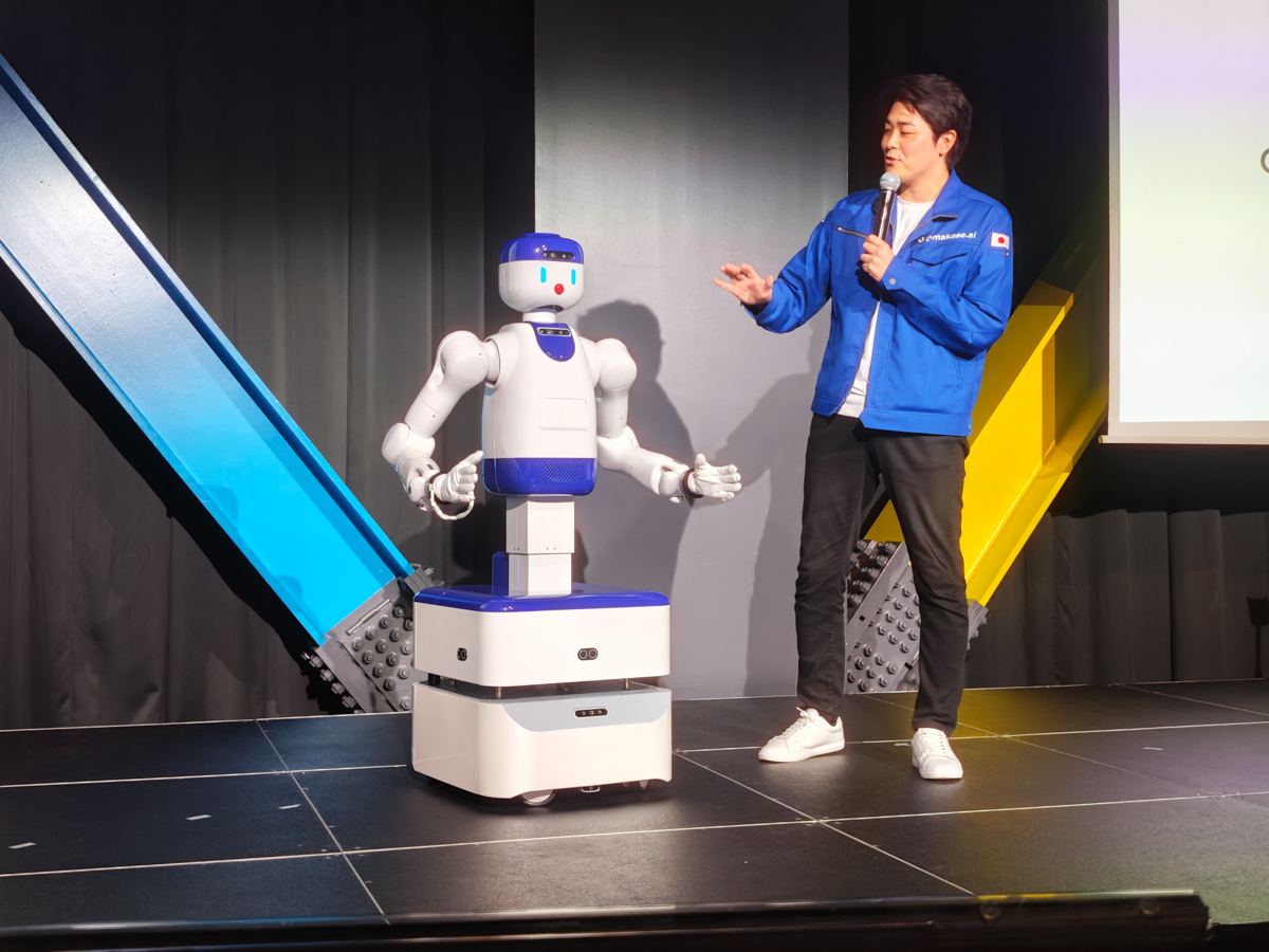 セミヒューマノイド「D1」