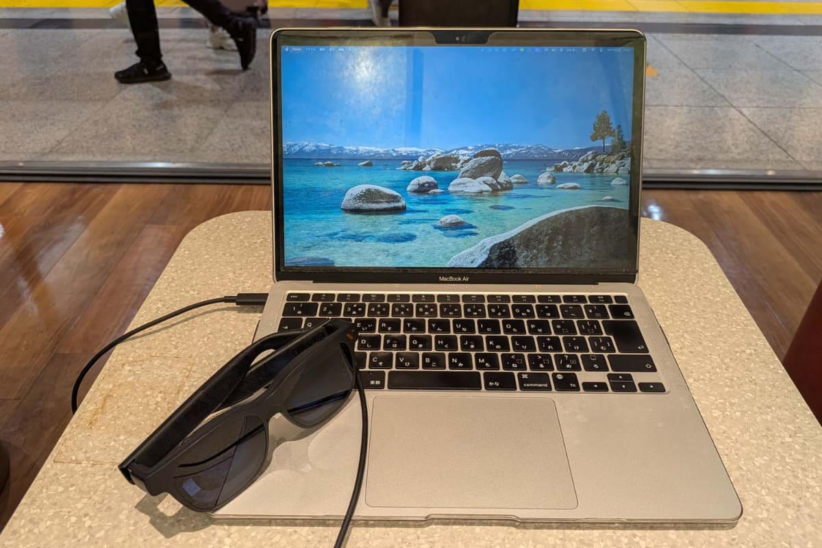 Macは拡張ディスプレイ設定で作業そのものはVITURE Pro 2に映し出せる