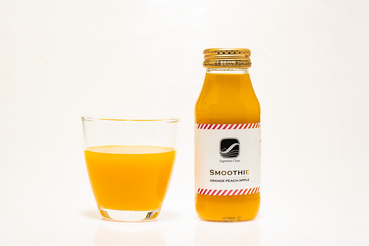 フルーツスムージー、680円