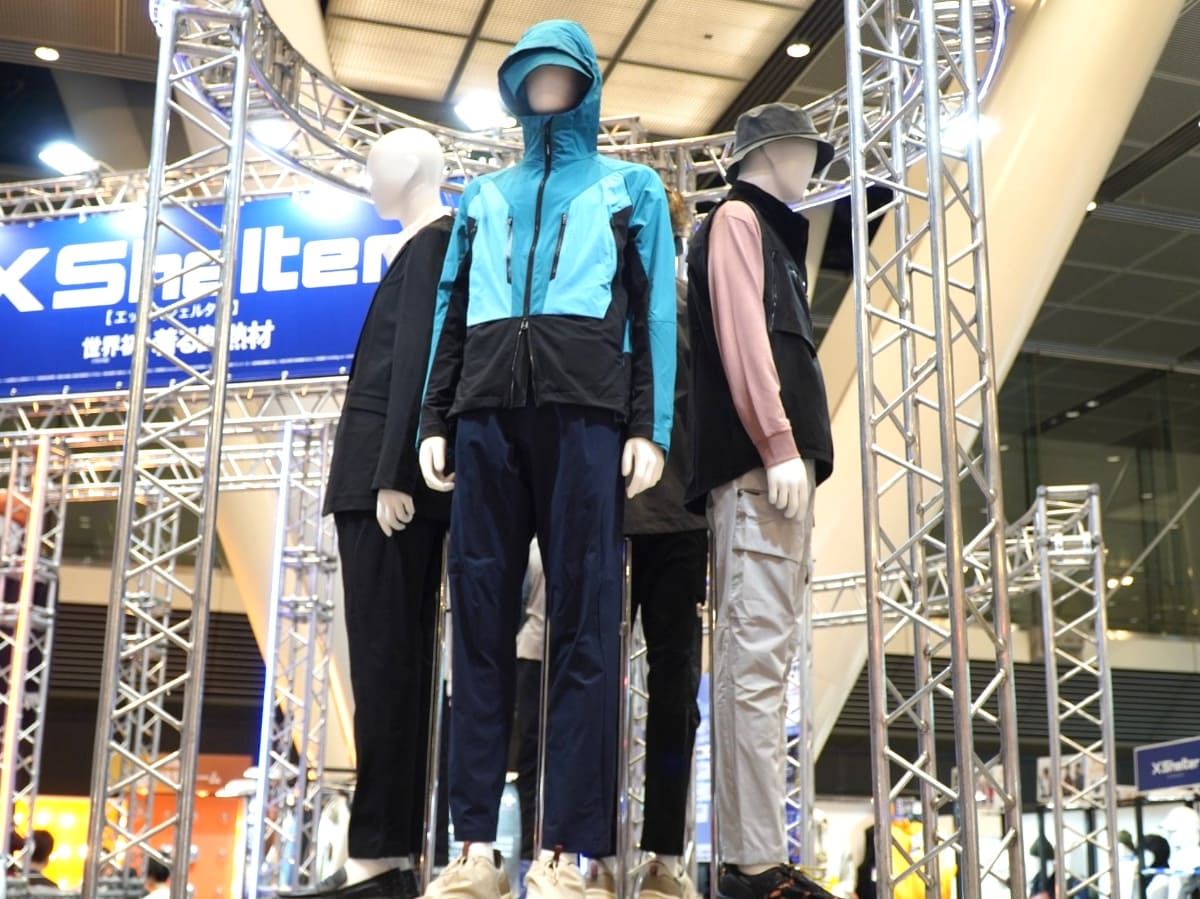 XShelter 快適断熱Σ(シグマ)撥水テックフーディー(3,990円)