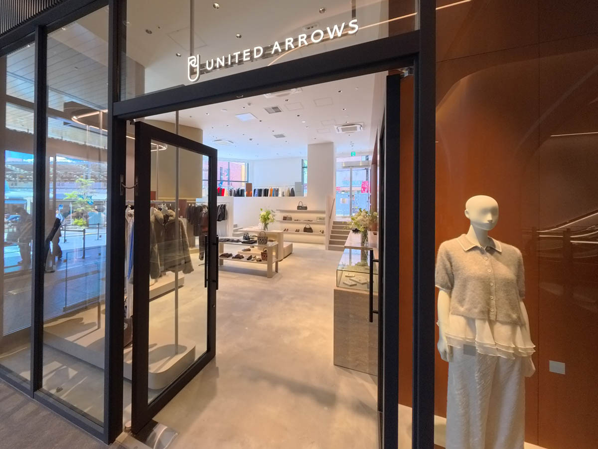 セレクトショップの「UNITED ARROWS WOMEN'S STORE」