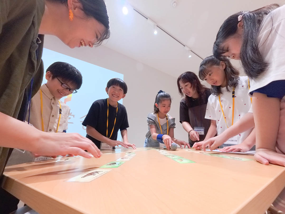 小学生をメインにした興味開発型という学習塾「探究学舎」の様子