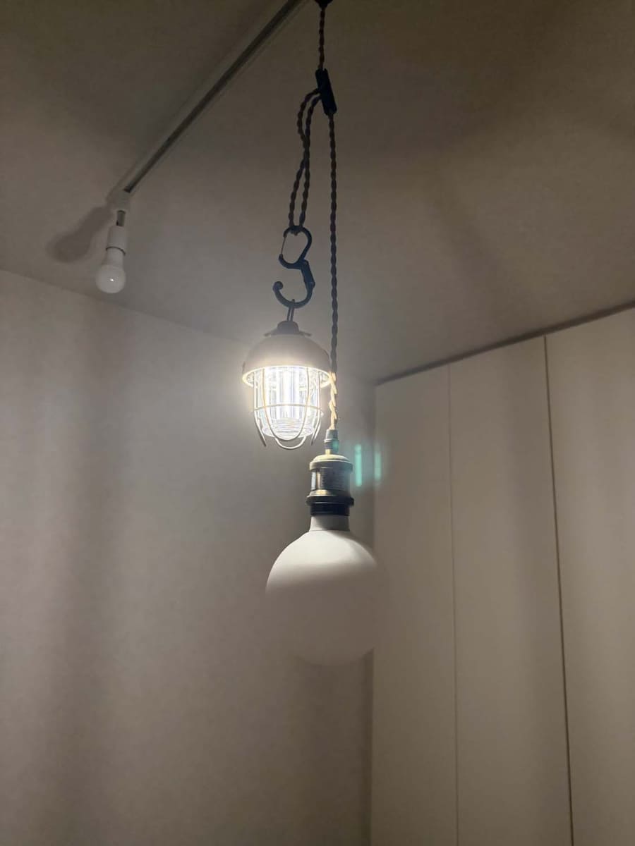 停電中に活躍したLEDランタン。こういった充電式機器も役に立った