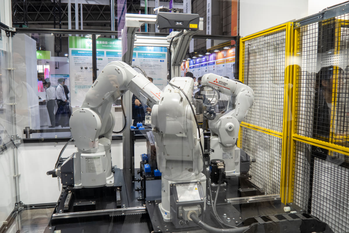 現合調整AI搭載ロボットによるデモ