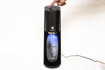ソーダストリーム クリスタル カラフェ セット ソーダストリーム、ガラス製カラフェで炭酸水が作れる「DUO