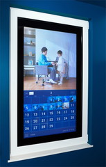 YKK AP、窓ガラスがディスプレイになる“未来の窓”プロトタイプを開発