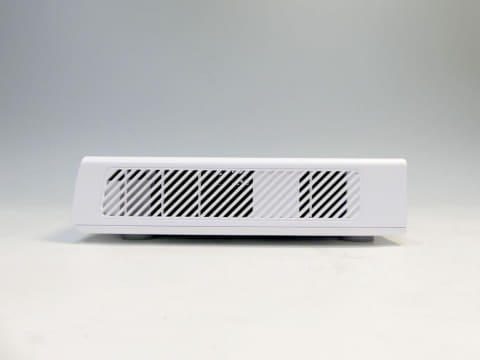 QNAPのWi-Fi 6ルーター登場! 高速回線を生かす10GbE対応の「QHora-301W