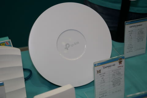 TP-Link、Wi-Fi 6対応メッシュルーター「Deco X90」を展示【Interop