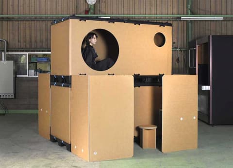 ダンボール製の半個室ワークスペース、工学院大学の学生が「withコロナ