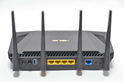 Wi-Fi 6ルーター3機種、新生活で使いたいのは？ 1人暮らしから
