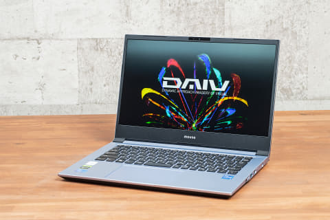 PCの電源は「持ち歩かない」？ ハイブリッドワーク時代のPCの選び方