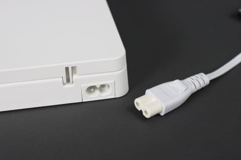 エネループの充電器です。 充電器 | 電池・モバイルバッテリー・充電器総合 | Panasonic