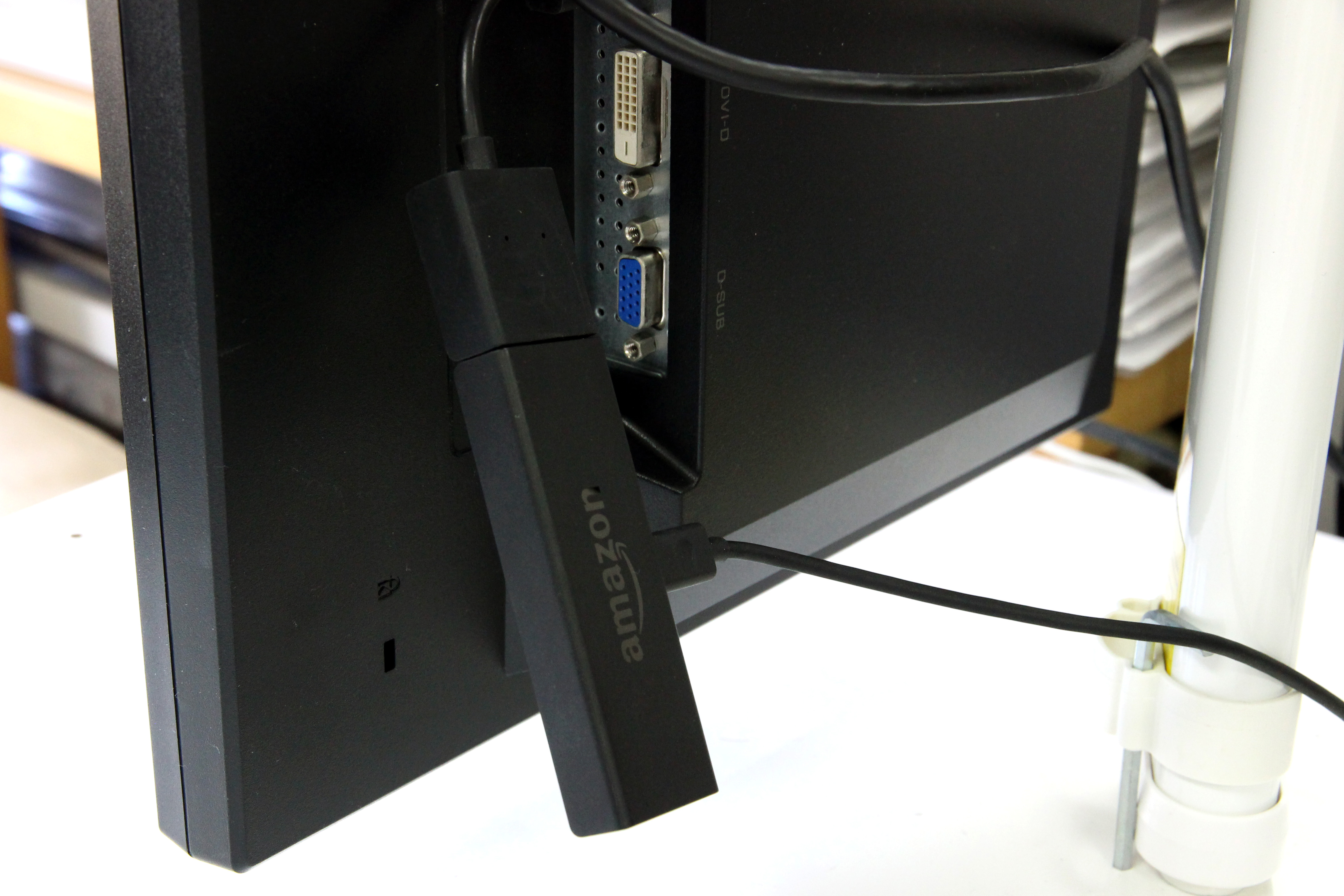 USB Type-CポートのないノートPCでも、マルチディスプレイ環境にしたい