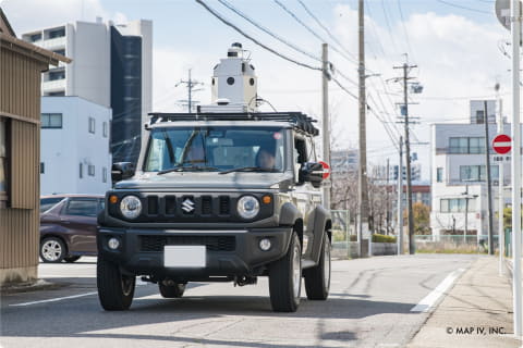 市販のルーフキャリアに搭載できる、3次元データ計測システムの車載
