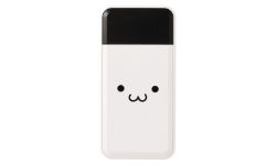 10000mAhで最大30W、3台同時に充電可能なモバイルバッテリー「DE
