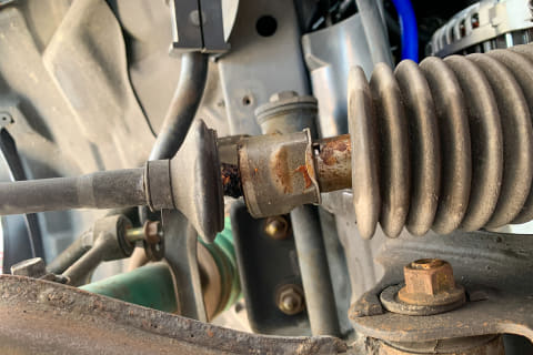 ロードスター復活計画その7】新車から28年、真っ二つに割れた