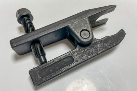 ロードスター復活計画その7】新車から28年、真っ二つに割れた