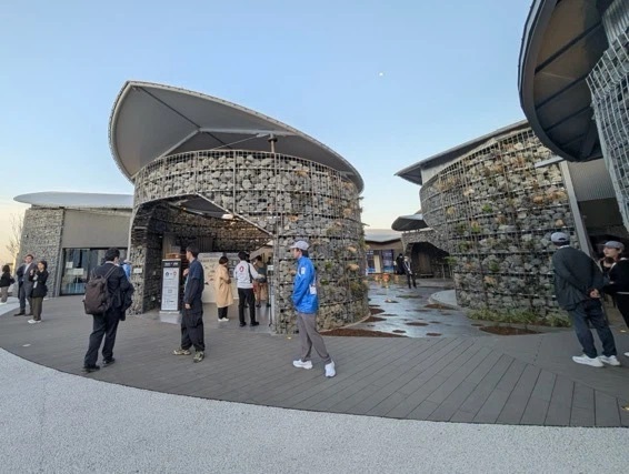 オープンな複数の展示エリアが1つのパビリオンになっている「フューチャーライフヴィレッジ」