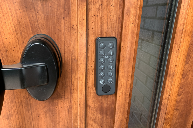 指紋認証が使えるのはめちゃくちゃ便利。だけど家族によっては使えないのが難点