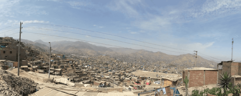 ペルーのヴィラ・マリア・デルトリウンフォ地区