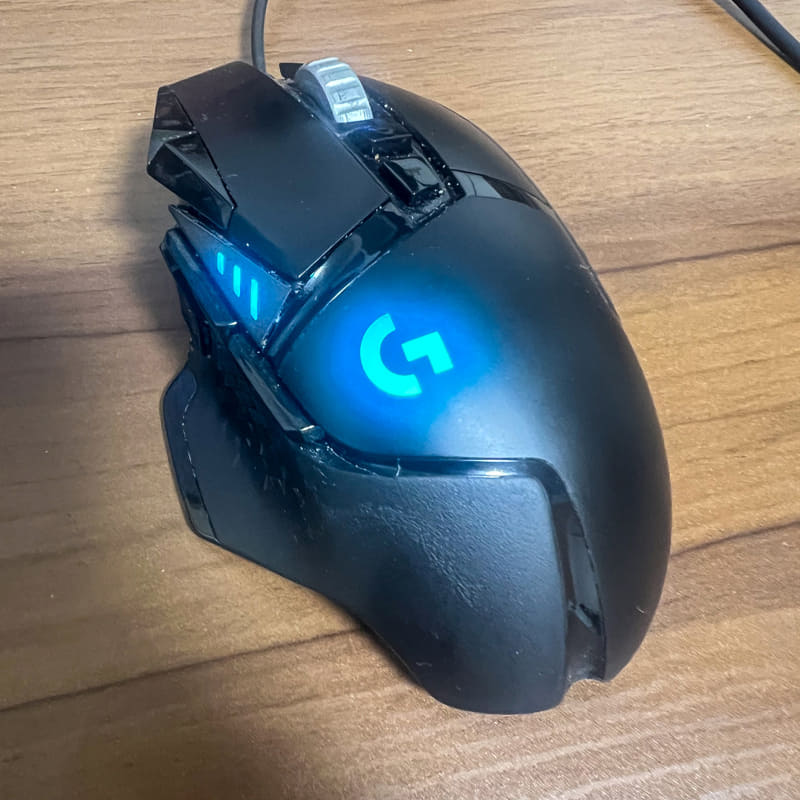 筆者愛用のマウス、Logicoolの「G502」