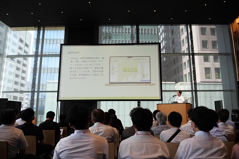 プレゼンテーション会場