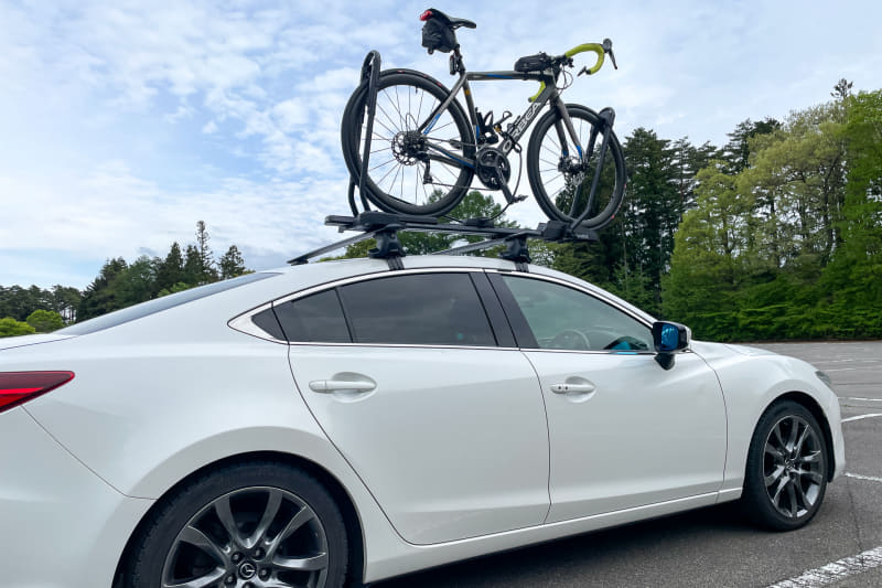 富士ヒル参戦では大活躍したカーメイト INNOのサイクルキャリア「タイヤホールド3」