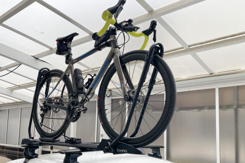 前後輪でしっかりと固定される