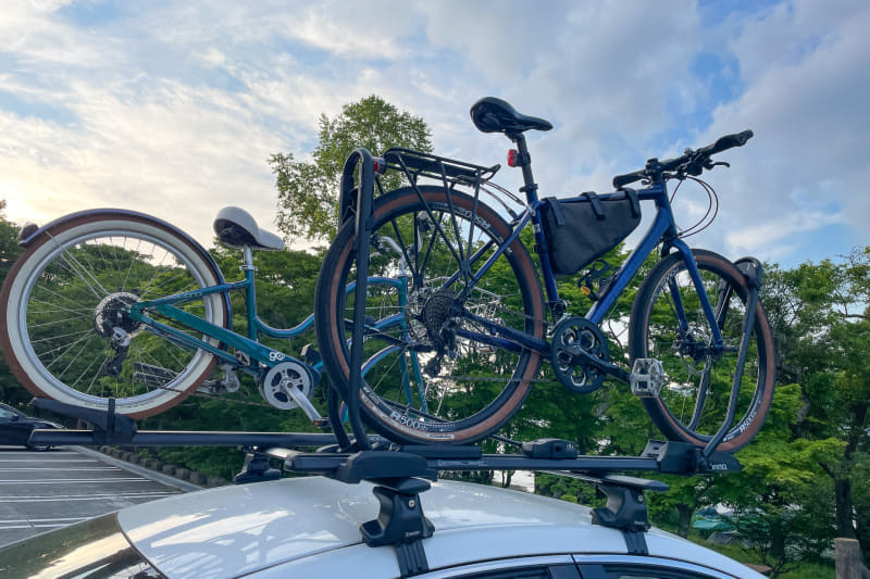 キャリアを付けた状態で走るとヒューっという音はする。ただ自転車を積んだから音が大きくなったという感じはない