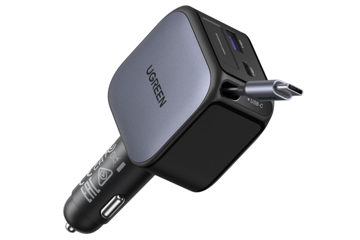 70cmの巻き取りケーブルを内蔵したUGREENの「Nexode 巻き取り式 USB-Cケーブル内蔵 カーチャージャー 60W」