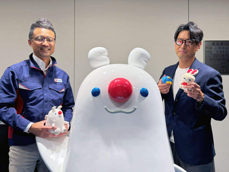 株式会社QTnet 通信サービス設備部 プラットフォーム計画グループ長 西村達志氏（左）、BBIQ営業部 営業推進グループ長 刈茅保比古氏（右）