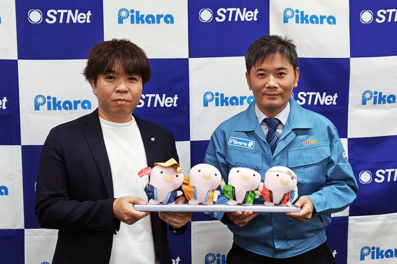 株式会社STNet コンシューマー営業本部 コンシューマー営業計画部 営業計画課長 細川裕一朗氏（左）、通信システム本部 サービス技術部 IPネットワーク課長 中西淳氏（右）