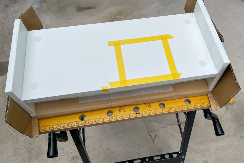 電動ファンのサイズに合わせて切る場所を決定