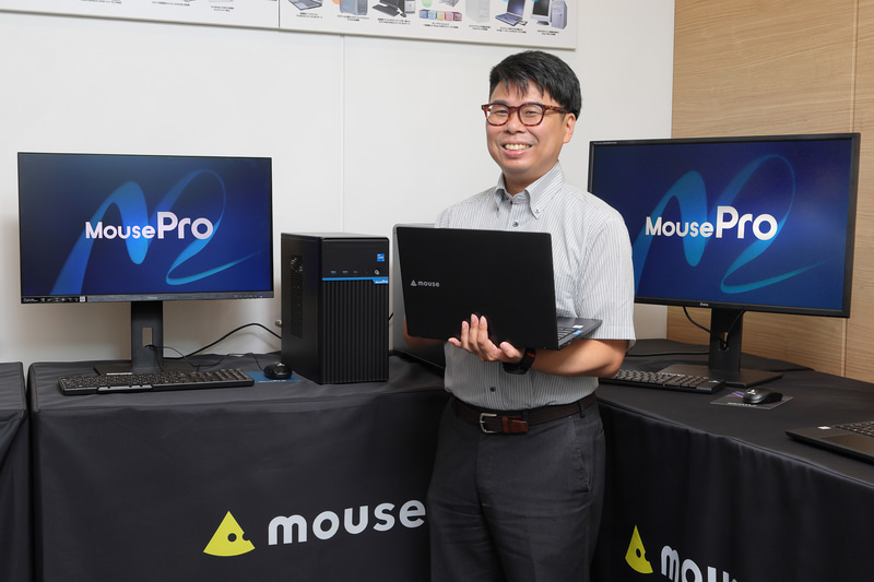 法人向けに<a href="https://www.mouse-jp.co.jp/store/business/kitting.aspx?utm_source=internet_watch&utm_medium=content-text&utm_campaign=itwt_25091002&utm_content=pr" class="strong bn" target="_blank">導入支援サービス</a>を展開するマウスコンピューターの井上洋一郎氏に話を聞いた