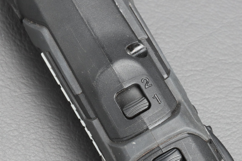 スピード調整はこのスイッチで2段階に調整可能