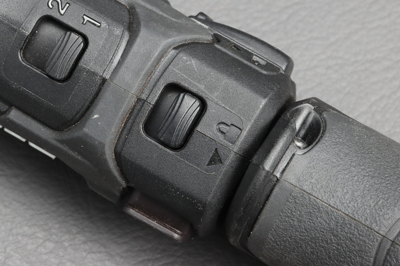 手締めするときはここをロックする必要がある