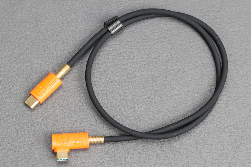 DuttekのL字型ケーブル、長さは0.6m