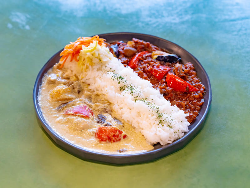 長崎でとれた魚のアラを有効活用する「フィッシュヘッドカレー」。DAOコミュニティで検討されたカレーで、会期中は1日限定300食で販売（1200円）される