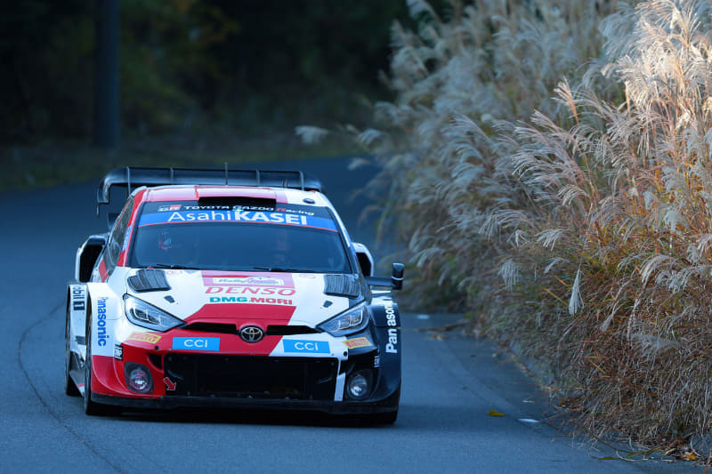 ナビに「すすき」と登録した撮影ポイント。下見したときはすすき全体に日が当たっていたが、本番は時間が違いイマイチだった