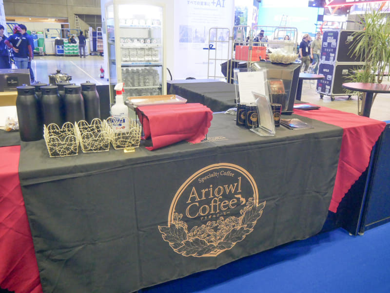ホール6の特別招待者ラウンジ内にあるAriowl Coffee