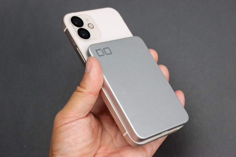 幅がほぼ同じなのでこの状態でも持ちやすい