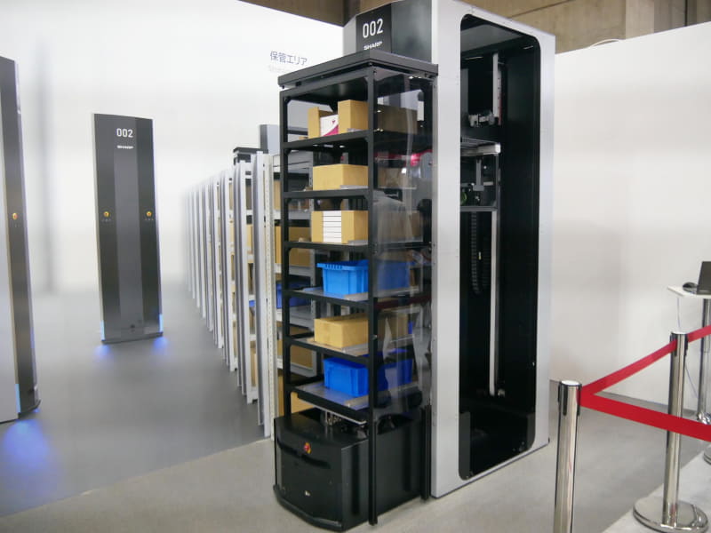 新たに開発したロボットストレージシステム