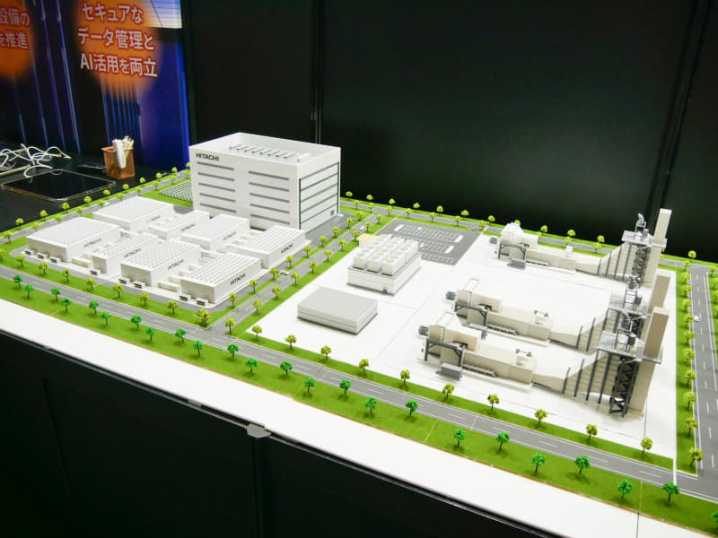 次世代データセンターソリューションの模型。模型は特定の拠点を想定したものではないという