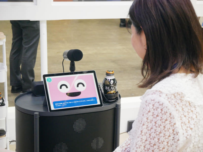 集中度が高い人には、ロボットがコーヒーを届ける